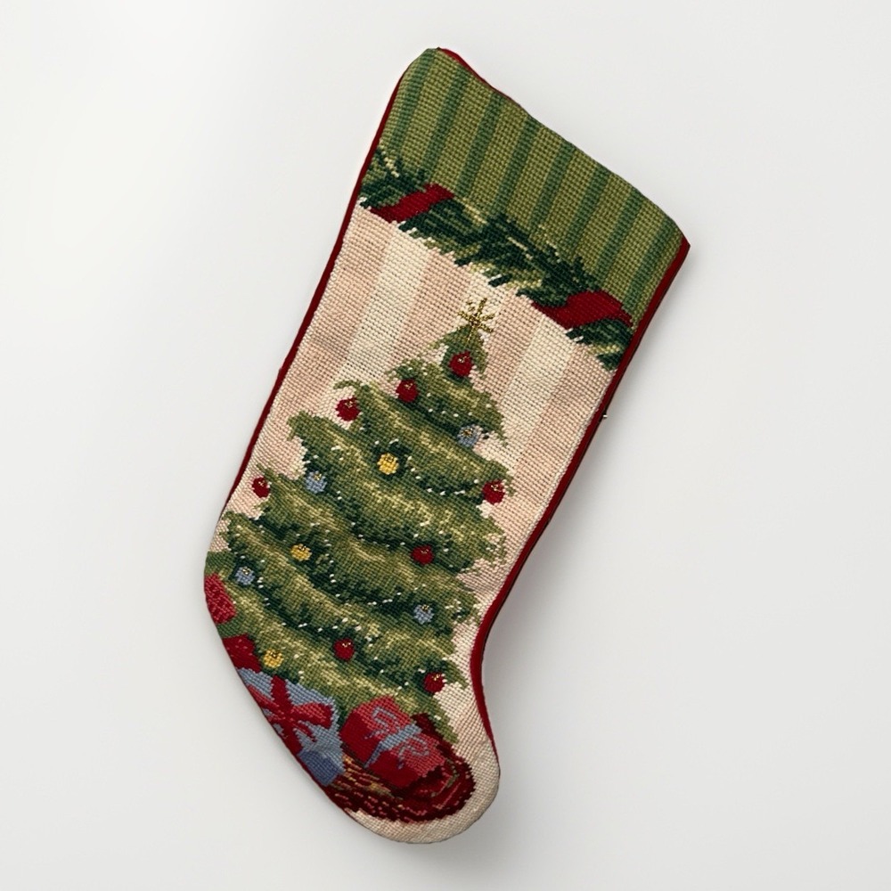 Discontinued‎ Lands' End Wool Needlepoint Christmas Stocking Christmas Tree